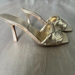 Vince Camuto Women's Gold Brelanie Woven Strap Mule Heeled Sandal Sz 7.5